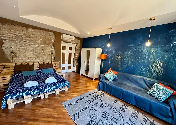 Argilla Apartment
